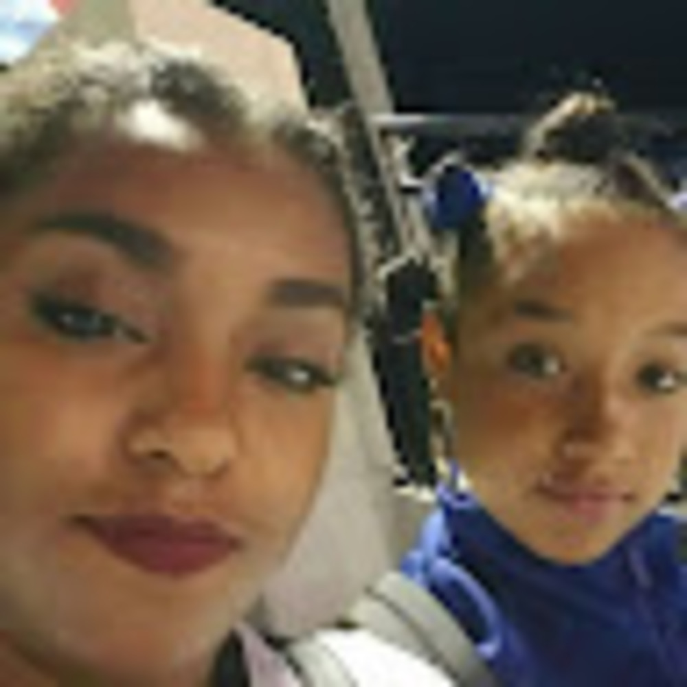 Meet your Posher, Ajha